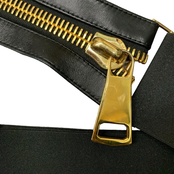 Suzi Roher black belt size L adjustable waist gold buckle and zipper detail - Picture 6 of 9